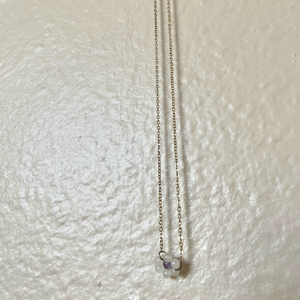 Flower bead necklace